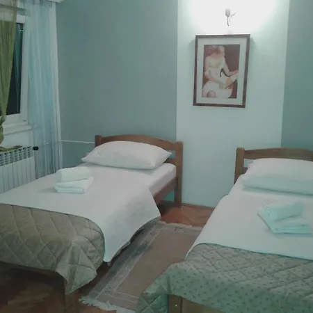 Guest house Monera 3*